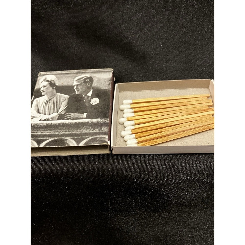 VTG Matchbox Duke & Duchess Of Windsor Edward & Wallis Mrs Simpsons Restaurant
